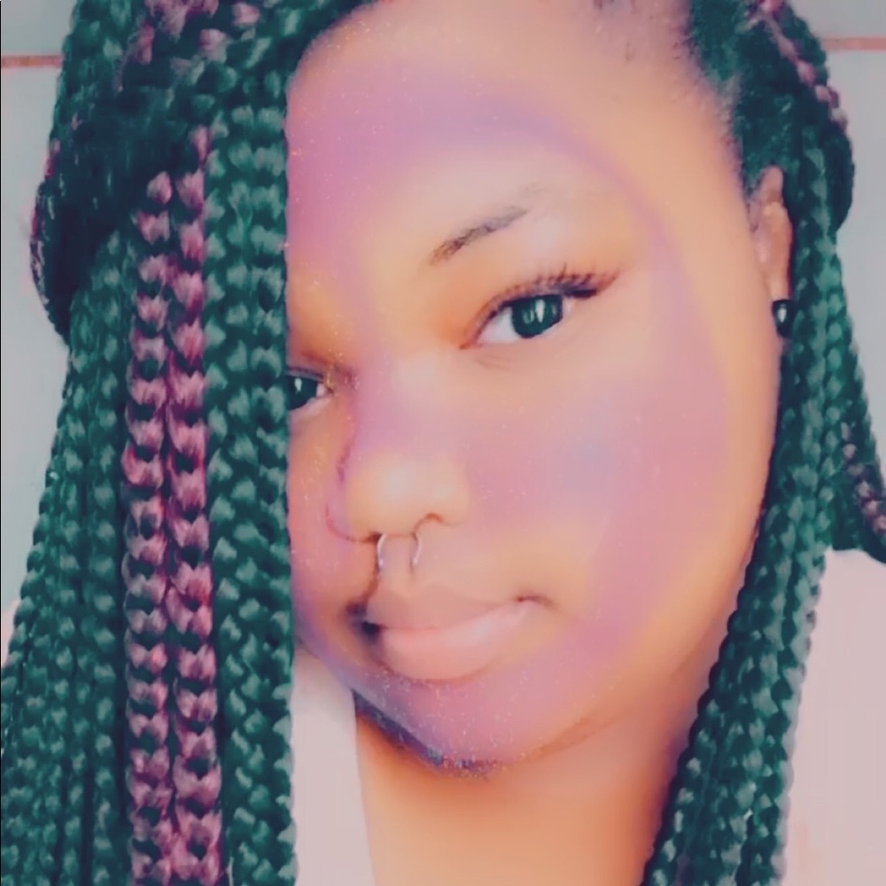 Meet your Posher, Nyirah
